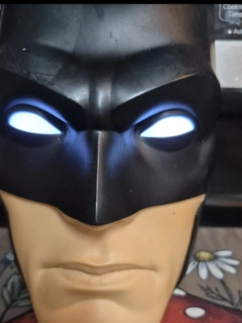 DC Comics Batman Light-Up Mask - Black